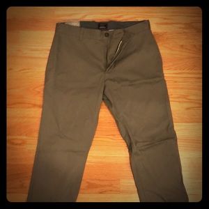 Gap Men’s Khakis - Gray Size 32/32